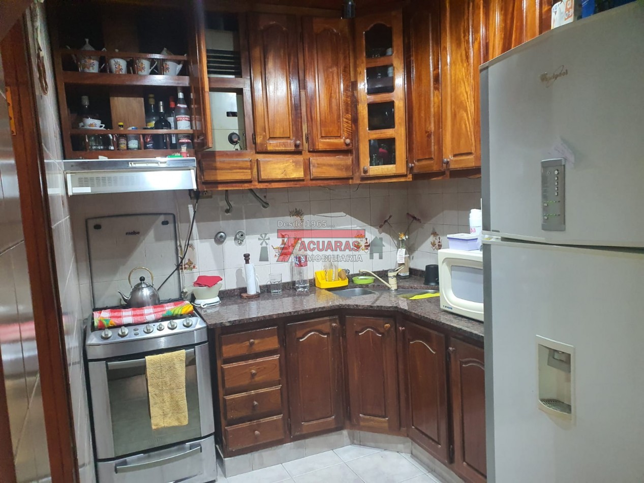 VENTA DE CASA CALLE BLAS  PARERA Y FRANCIA.