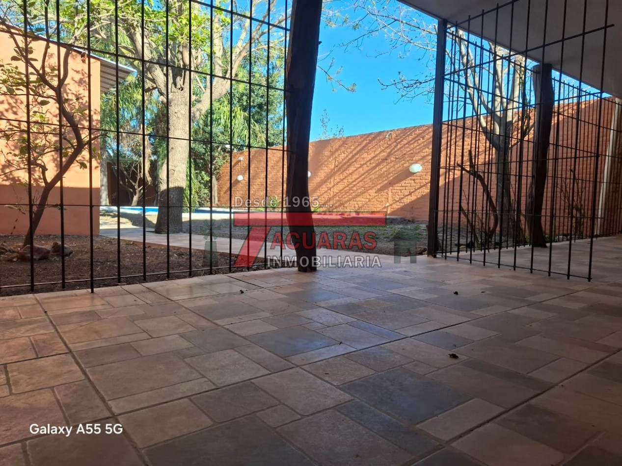 CASA EN VENTA EN SAN BENITO A 50 METROS DE AVENIDA ALMAFUERTE (RUTA)