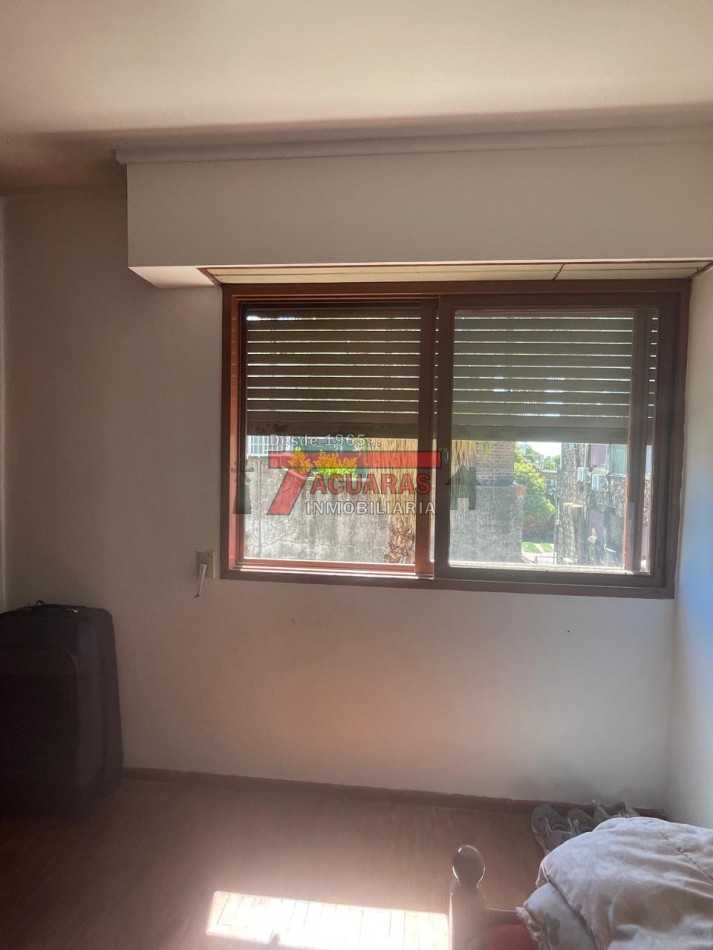 AMPLIO DEPARTAMENTO DE 3 DORMITORIOS EN CALLE CATAMARCA.