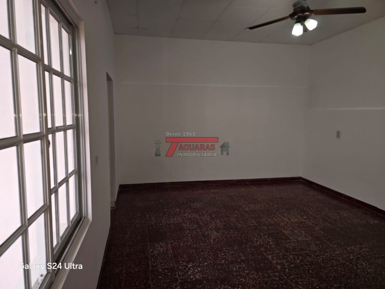 OPORTUNIDAD, CASA INTERNA 3 DORMITORIOS .