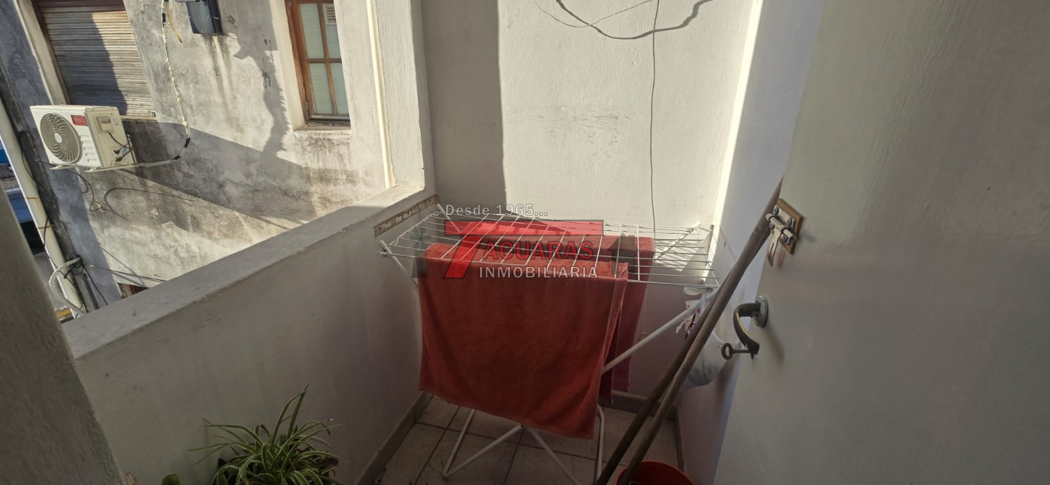 VENTA DE DEPARTAMENTO DE DOS DORMITORIOS EN CALLE ENRIQUE CARBO -APTO A CREDITO .