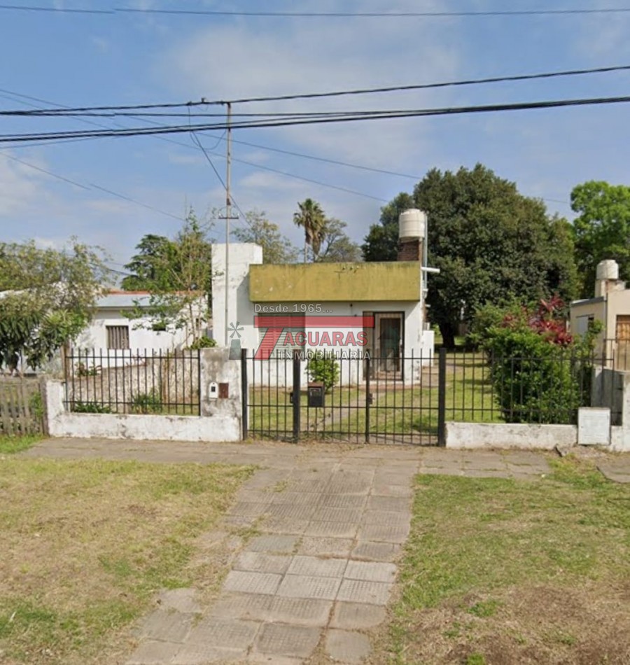VENTA DE CASA EN CALLE GOBERNADOR MIHURA.