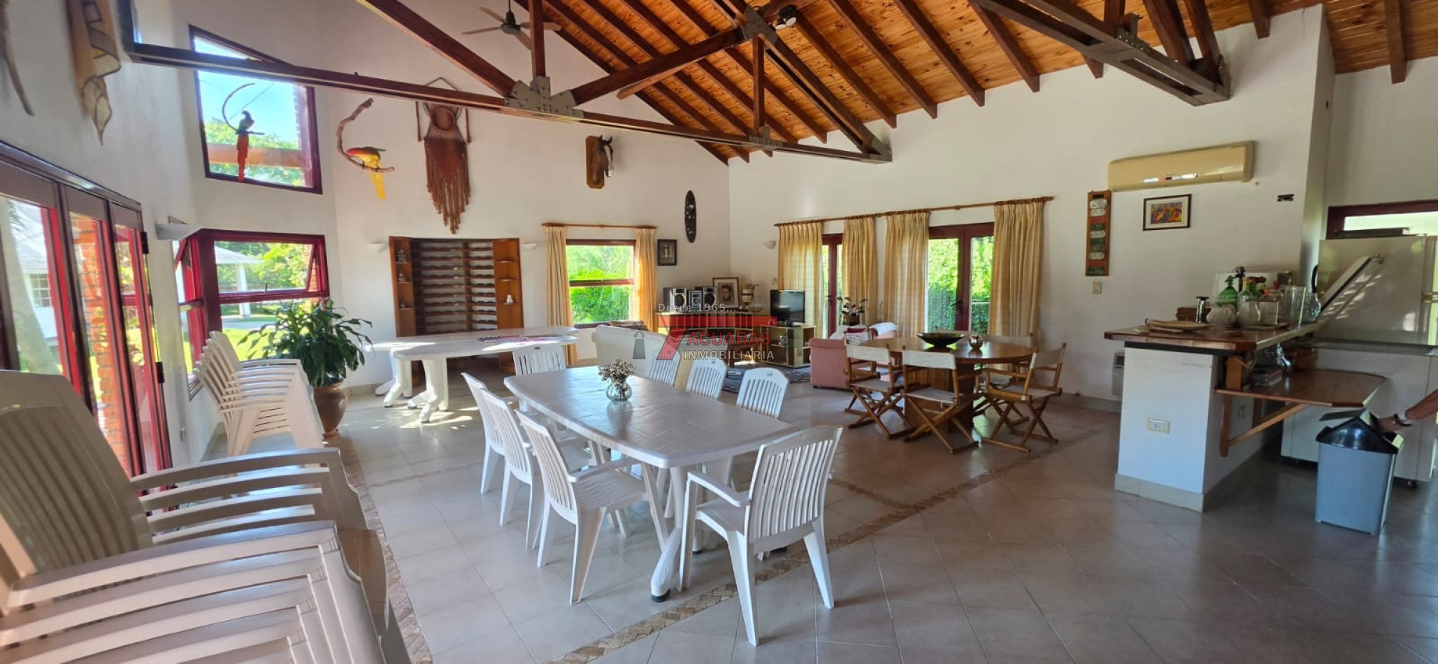 CASA EN VENTA UBICADA EN CALLE BLAS PARERA.