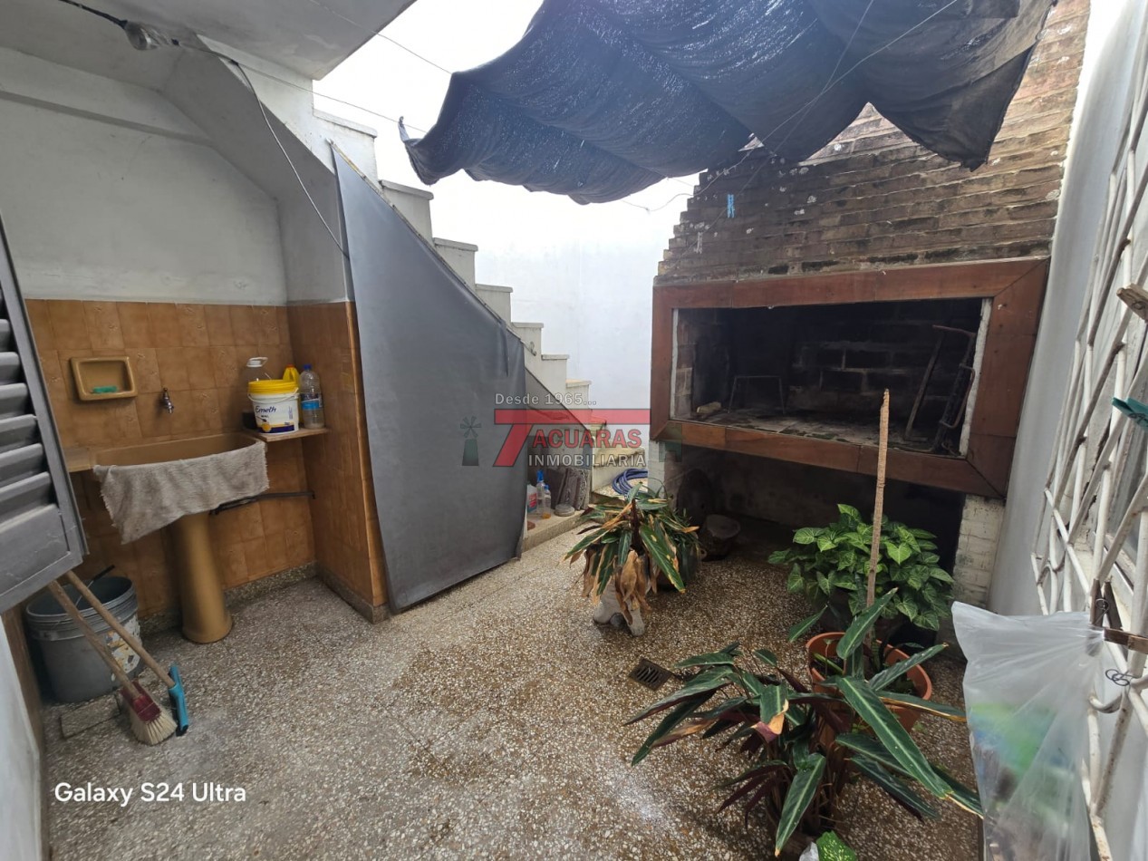 VENTA DE CAS 4 DORMITORIOS EN CALLE PLUMERILLO-