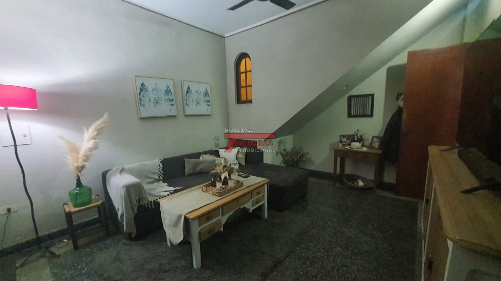 VENTA DE CASA DE 3 DORMITORIOS EN CALLE URQUIZA.