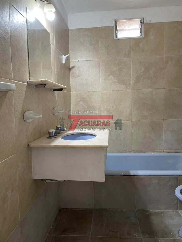 VENTA DE PROPIEDAD CON DOBLE POTENCIAL .Calle Bevilacgua, zona El Rutero.