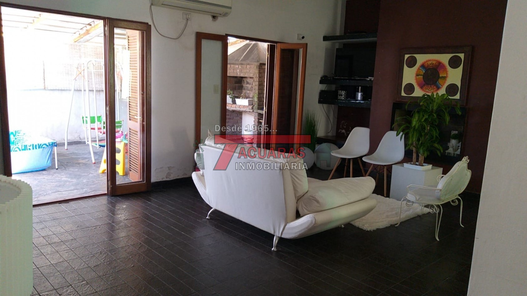 VENTA DE CASA EN PLANTA ALTA 3 DORMITORIOS EN CALLE GUALEGUAYCHU 659 .