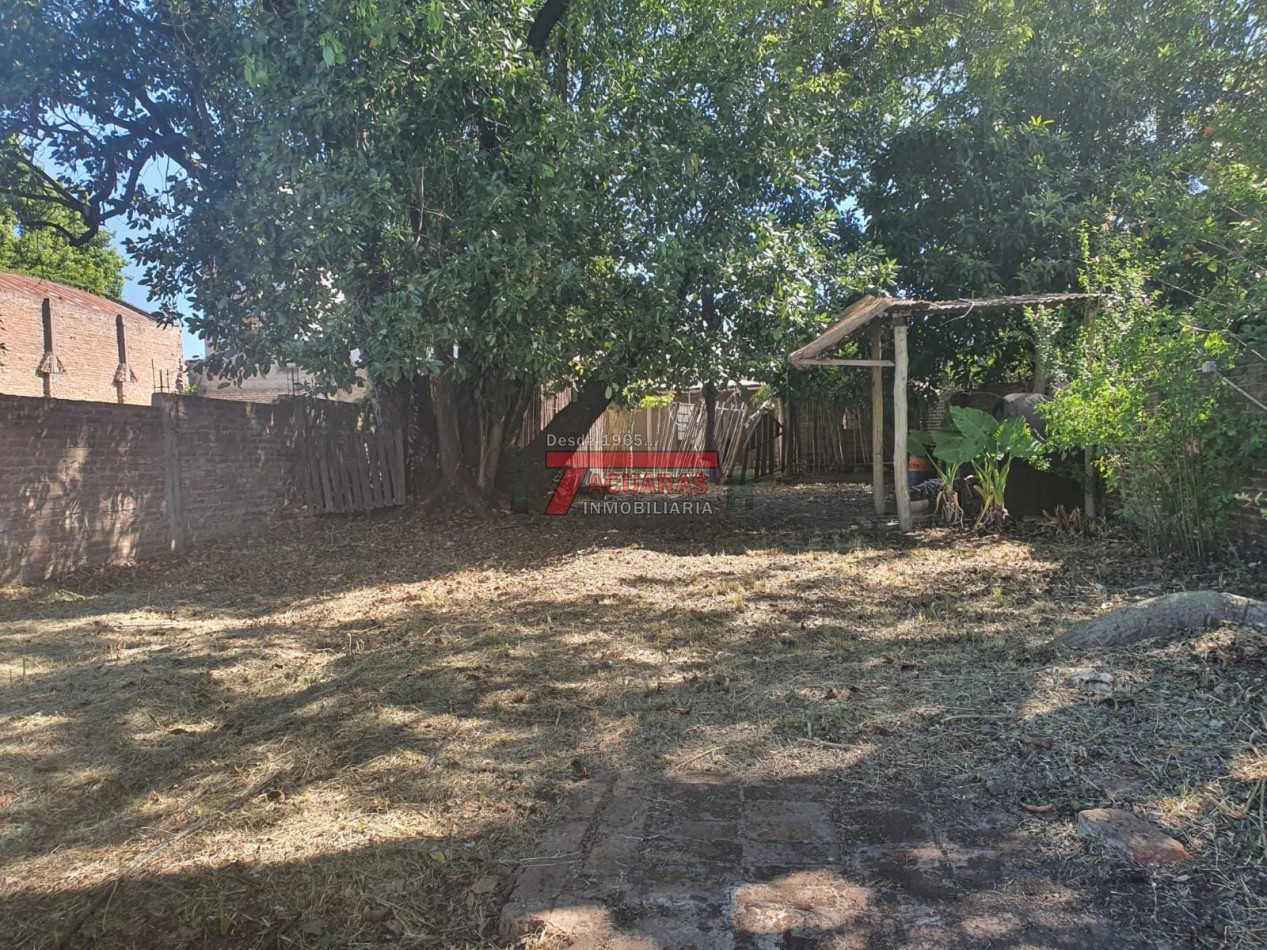 VENTA DE HERMOSA CASA ANTIGUA EN CALLE GUALEGUAYCHU. 