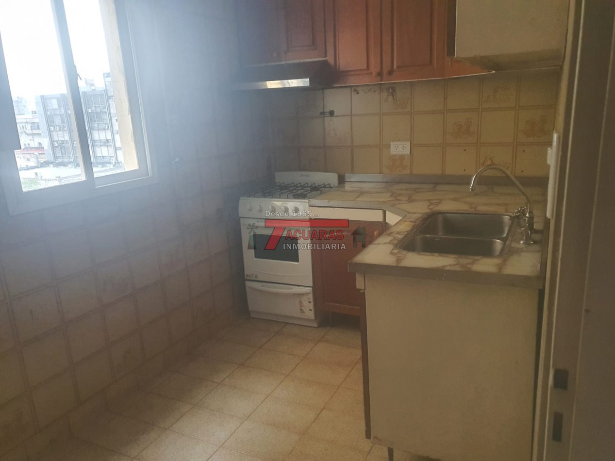 VENTA DE DEPARTAMENTO 3 DORMITORIOS EXCELENTE UBICACION.