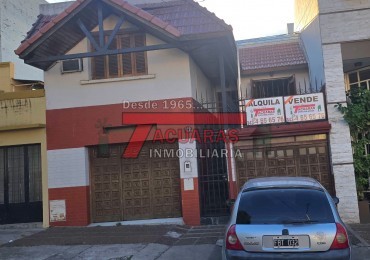 VENTA DE CASA 3 DORMITORIOS CALLE ALSINA.