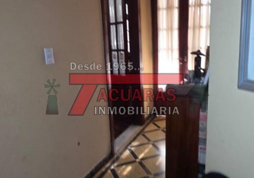 CASA EN VENTA ESTILO ANTIGUA EN CALLE LA RIOJA