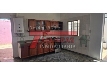 VENTA DE CASA INTERNA EN CALLE ALEM Y AVENIDA RAMIREZ,