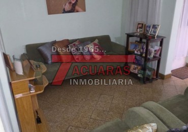 Casa en venta en Planta Alta ubicada en calle Cervantes.